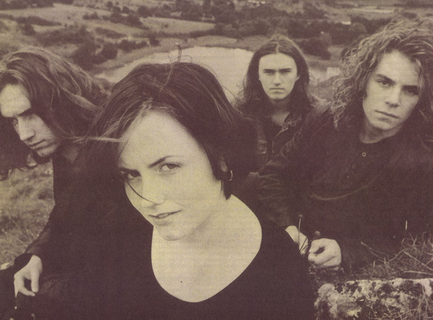 the-cranberries-26th-october-1991-melody-maker (2)